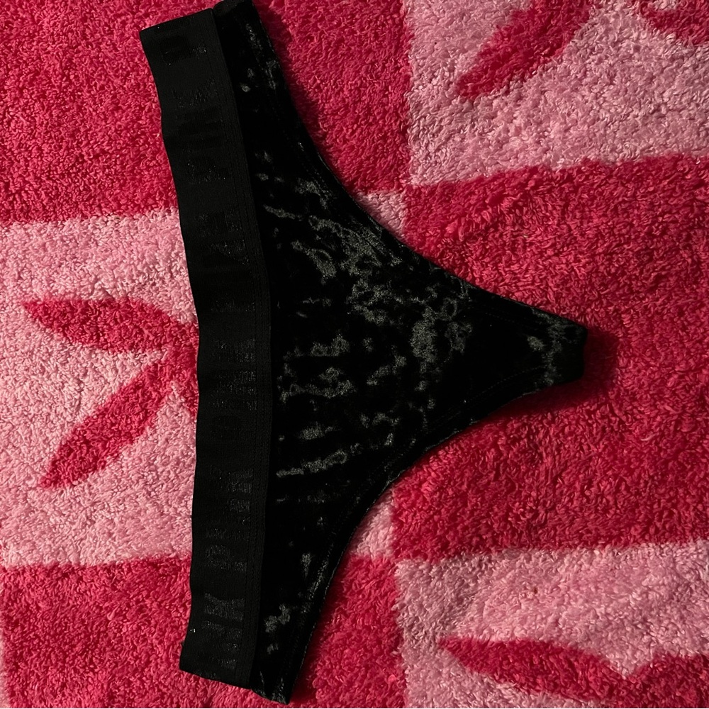 VS Pink Black Felt Thong